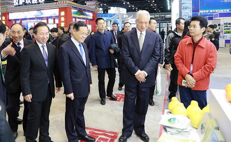 ��������ɽܳ����ϯ�й���̬������̳��������������Ӧ������