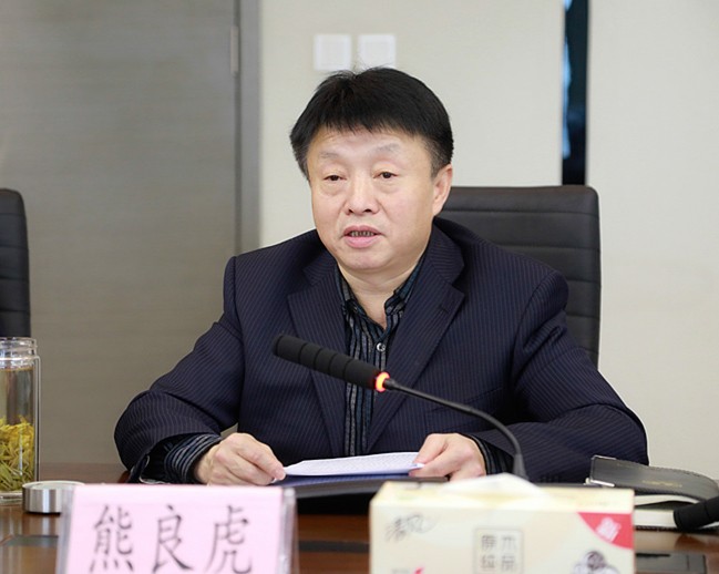 ʡ�˴�ί��ίԱ�����ʹ�ί��������ԭ��mg����ͻ�Ƽ��ŵ�����̸