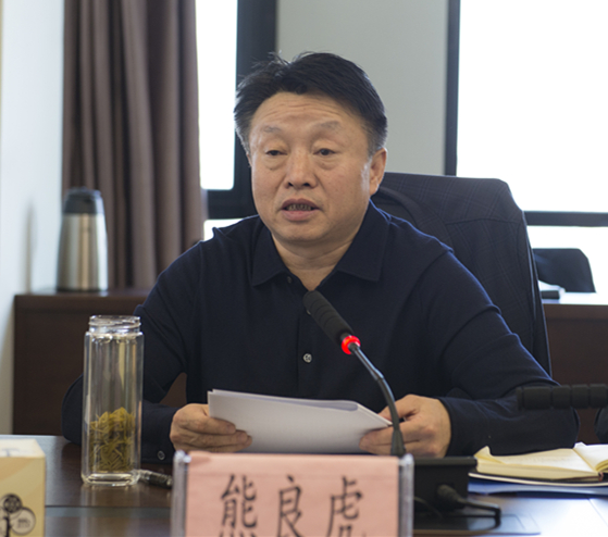 mg冰球突破集团召开党委（扩大）会议