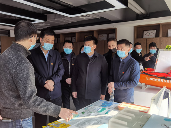 ʡ����ί��ίίԱ��פί�ͼ������鳤���򶫵��ش�ԭmg����ͻ�Ƽ����������ĵ���