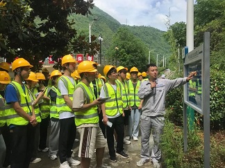 ������Σ�����ѧԺʦ���߽�ˮ���ι�˾����ˮ���óͷ���