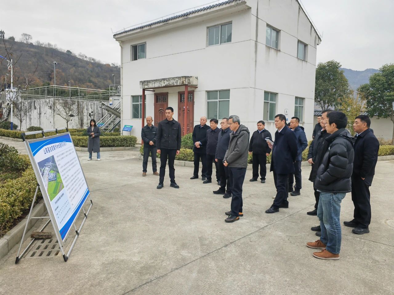 ��������ˢ��ί����˾��˾����ǿ��ˮ���ι�˾��������ˮ���óͷ�������ָ��