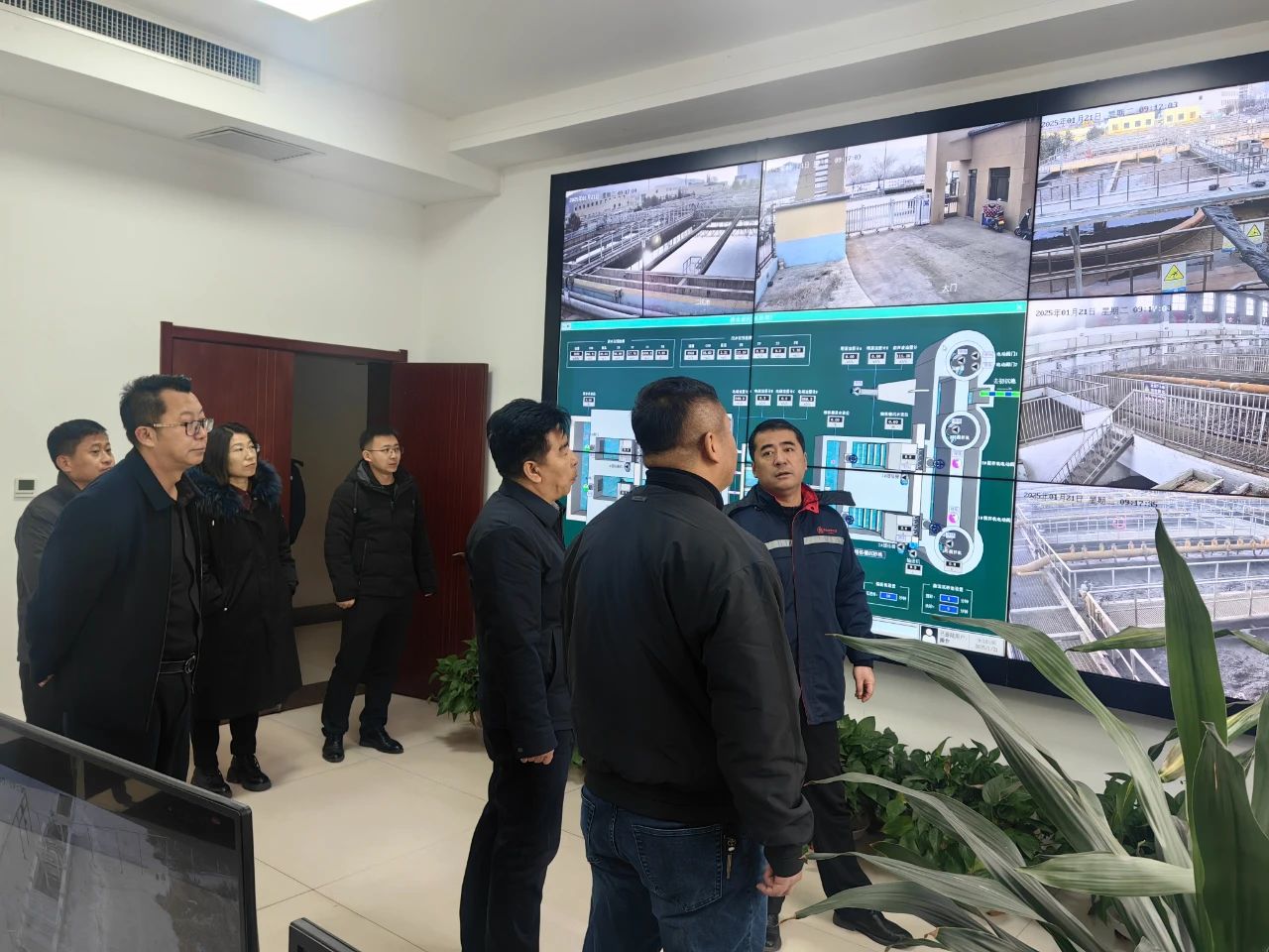 �϶���ů �����´���������ľ��Ͷ��̬�������޹�˾ο��ˮ���ι�˾��ľ����ˮ���óͷ���ְ��