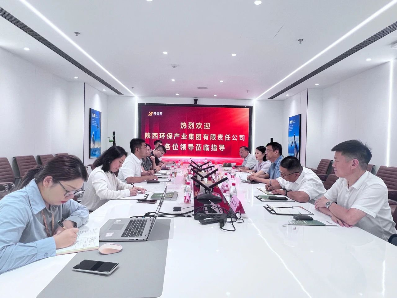 mg冰球突破集团与陆运助公司座谈互换 mg冰球突破集团与陆运助公司座谈互换