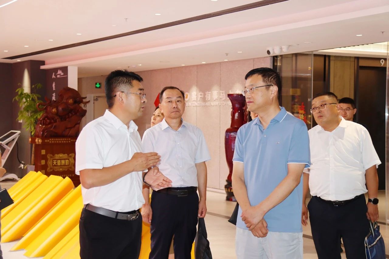 mg冰球突破集团与陆运助公司座谈互换 mg冰球突破集团与陆运助公司座谈互换
